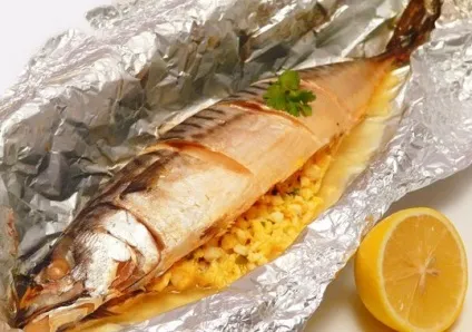 Запечена скумбрія в рукаві - рецепт запеченої скумбрії (рукаві) Запечена скумбрія в рукаві - рецепт запеченої скумбрії