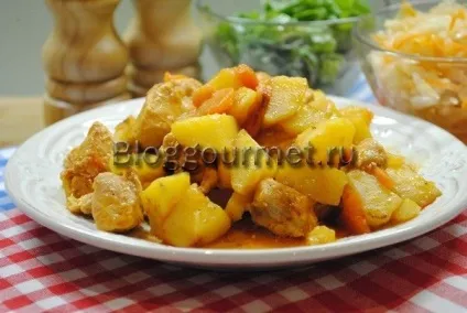 Печеня в горщиках з куркою і картоплею в духовці рецепт з фото (горщиках) Печеня в горщиках з куркою і картоплею в духовці рецепт з фото