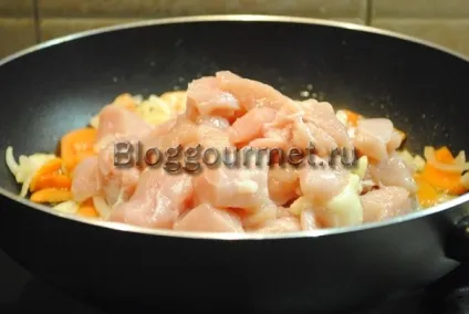 Печеня в горщиках з куркою і картоплею в духовці рецепт з фото (куркою) Печеня в горщиках з куркою і картоплею в духовці рецепт з фото