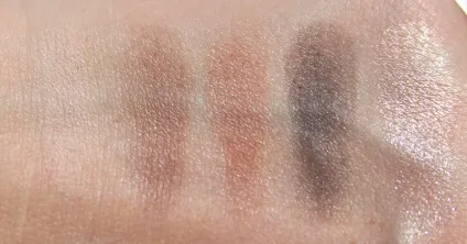 Chanel les beiges healthy glow natural eyeshadow palette, pencil box (beiges) Chanel les beiges healthy glow natural eyeshadow palette, pencil box