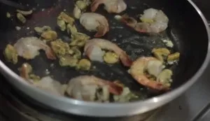 Чорні макарони рецепт