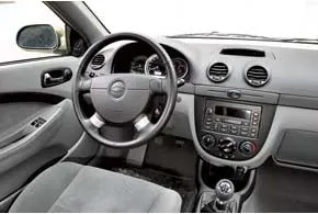 Chevrolet lacetti народна улюблениця