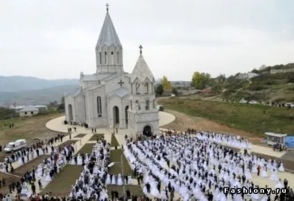 Вірменська весілля (hayakakan harsanik) (вірменська) Вірменська весілля (hayakakan harsanik)