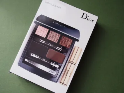 Що купувати в дьюті-фрі універсальний набір для макіяжу очей dior eye designer - елена Чемезова (набір) Що купувати в дьюті-фрі універсальний набір для макіяжу очей dior eye designer - елена Чемезова