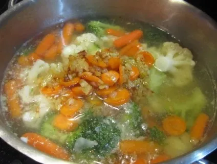 Картопляний суп-пюре з куркою (куркою) Картопляний суп-пюре з куркою