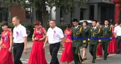 Колективна весілля в Цзяінь (ч (весілля) Колективна весілля в Цзяінь (ч