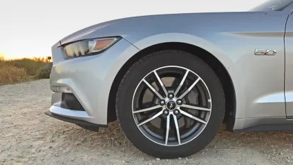 Констатуємо перевагу амортизаторів koni над штатними (купе Ford Mustang) Констатуємо перевагу амортизаторів koni над штатними
