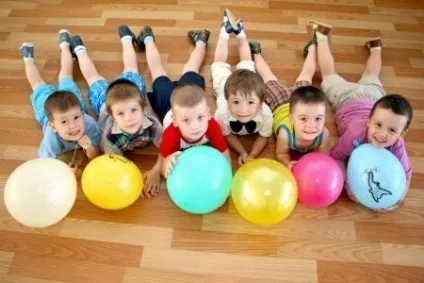 Комаровський - дитячий садок в якому віці краще віддавати дитину, адаптація, що робити якщо (якому) Комаровський - дитячий садок в якому віці краще віддавати дитину, адаптація, що робити якщо