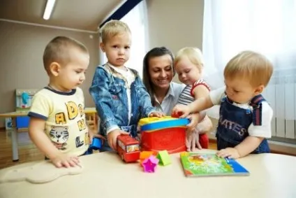 Комаровський - дитячий садок в якому віці краще віддавати дитину, адаптація, що робити якщо (краще) Комаровський - дитячий садок в якому віці краще віддавати дитину, адаптація, що робити якщо