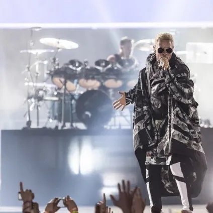 Концерт 30 seconds to mars в москві хто із зірок прийшов подивитися на Джареда Лето (woman.ru) Концерт 30 seconds to mars в москві хто із зірок прийшов подивитися на Джареда Лето