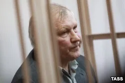 Хто ви, містер кумарин-борсуків (радіо свобода / радіо вільна європа) Хто ви, містер кумарин-борсуків