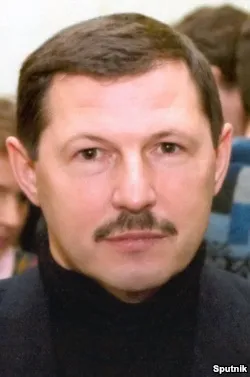 Хто ви, містер кумарин-борсуків (Агентства журналістських розслідувань письменник) Хто ви, містер кумарин-борсуків
