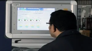 Зміна форми автобусних лобових стекол з використанням сучасних технологій