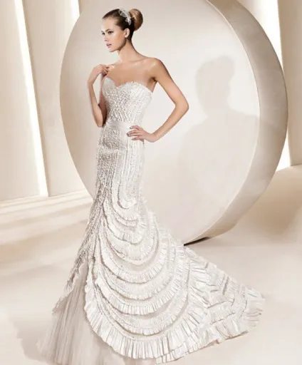 La sposa весільні сукні, елегантні і такі модні (сукні) La sposa весільні сукні, елегантні і такі модні