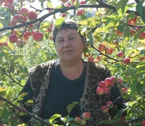 Лілія з одноразових ложечок своїми руками, вироби з ложок (своїми) Лілія з одноразових ложечок своїми руками, вироби з ложок
