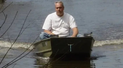 Човни Джонбот (jon boat), пароходофф огляди водної техніки і супутніх послуг (jonboat) Човни Джонбот (jon boat), пароходофф огляди водної техніки і супутніх послуг