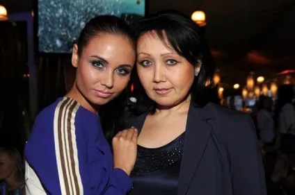 Ляйсан Утяшева вперше відверто розповіла про втрату мами (Утяшева) Ляйсан Утяшева вперше відверто розповіла про втрату мами