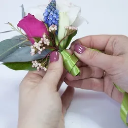 Майстер-клас бутоньєрка і браслет своїми руками (хендмейд на весілля) Майстер-клас бутоньєрка і браслет своїми руками