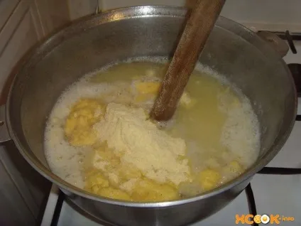 Мамалига по-молдавському - рецепт з фото, як крок за кроком приготувати страву (блюдо) Мамалига по-молдавському - рецепт з фото, як крок за кроком приготувати страву