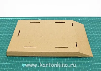 Мрія хлопчаків картонний гараж з підйомними воротами (воротами) Мрія хлопчаків картонний гараж з підйомними воротами