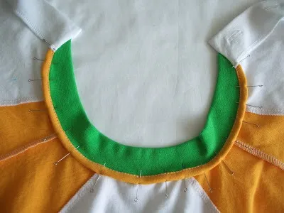 Майстер-клас обробка горловини футболки - ярмарок майстрів - ручна робота, handmade (голки) Майстер-клас обробка горловини футболки - ярмарок майстрів - ручна робота, handmade