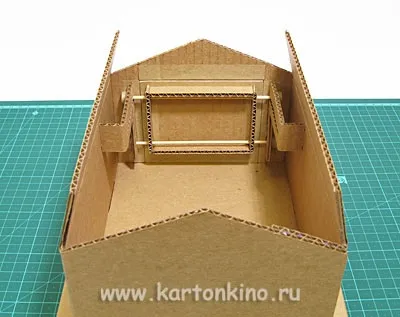 Мрія хлопчаків картонний гараж з підйомними воротами (гараж) Мрія хлопчаків картонний гараж з підйомними воротами