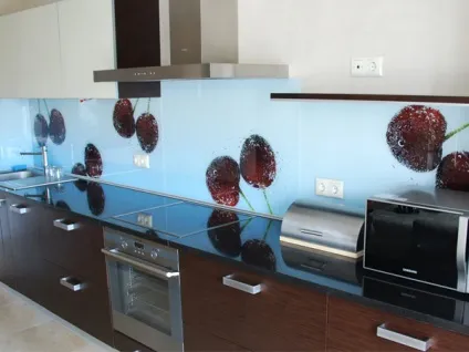 Матеріали для обробки фартуха на кухні (7 варіантів) (обробка) Матеріали для обробки фартуха на кухні (7 варіантів)