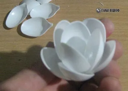 Мк лілія з пластикових одноразових ложок (лілія з ложок майстер клас) Мк лілія з пластикових одноразових ложок