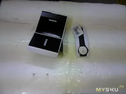 Мінімалістські годинник casio