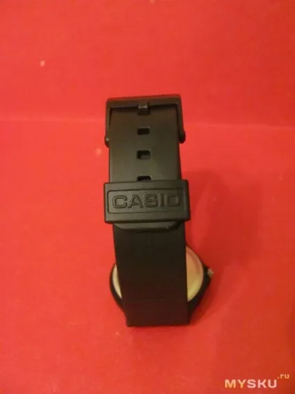 Мінімалістські годинник casio