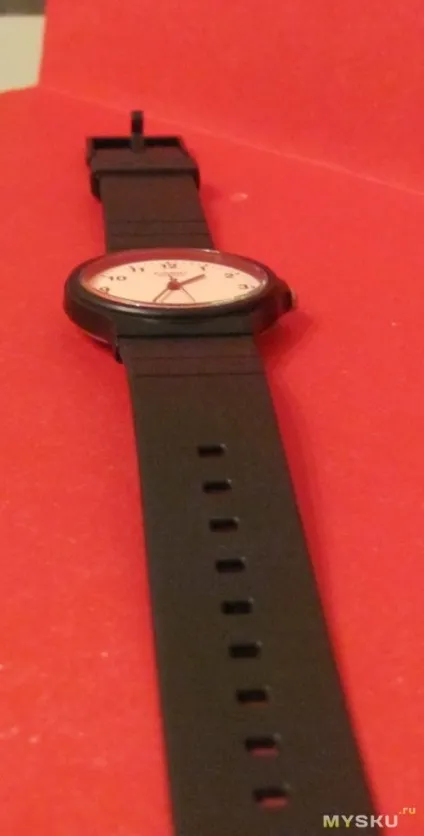 Мінімалістські годинник casio