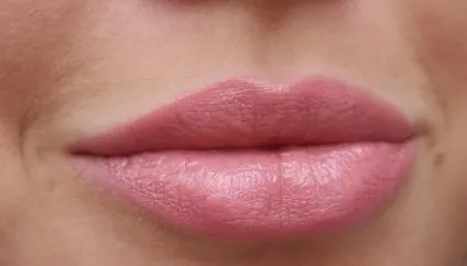 Мої помади maybelline color sensational і блиск для губ maybelline color sensational luscious (sensational) Мої помади maybelline color sensational і блиск для губ maybelline color sensational luscious