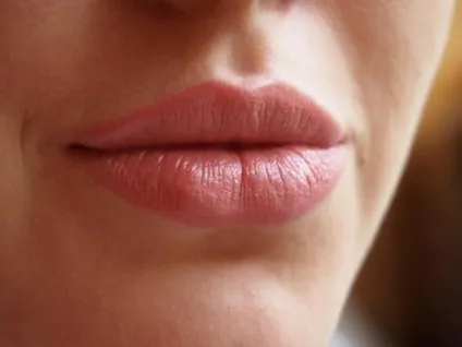 Мої помади maybelline color sensational і блиск для губ maybelline color sensational luscious (помади) Мої помади maybelline color sensational і блиск для губ maybelline color sensational luscious