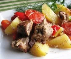 М'ясо в рукаві в духовці (картопля м'якоть свинини) М'ясо в рукаві в духовці