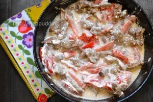 М'ясо з помідорами на сковороді, як приготувати на (сковороді) М'ясо з помідорами на сковороді, як приготувати на