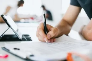 Як ділиться кредит при розлученні подружжя хто платить кредити після розлучення, позов про розподіл, зразок (платить) Як ділиться кредит при розлученні подружжя хто платить кредити після розлучення, позов про розподіл, зразок
