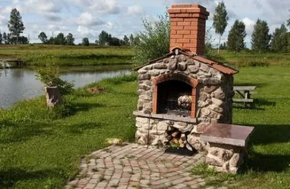 Які бувають альтанки вибираємо альтанку і місце для неї, домфронт (місце) Які бувають альтанки вибираємо альтанку і місце для неї, домфронт