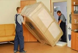 Чи потрібно прибирати меблі при монтажі натяжних стель (Вами стоїть холодильник) Чи потрібно прибирати меблі при монтажі натяжних стель