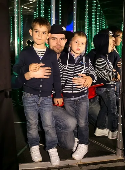 Noize mc показав підросли синів, hello! Russia