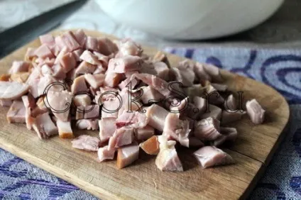 Олів'є »з копченою куркою - покроковий рецепт з фото, салати (салати) Олів'є »з копченою куркою - покроковий рецепт з фото, салати