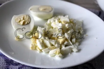 Олів'є »з копченою куркою - покроковий рецепт з фото, салати (салати) Олів'є »з копченою куркою - покроковий рецепт з фото, салати