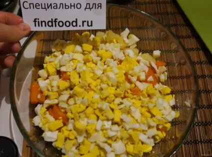 Олів'є з копченою куркою рецепт з фото (кубиками приблизно того) Олів'є з копченою куркою рецепт з фото