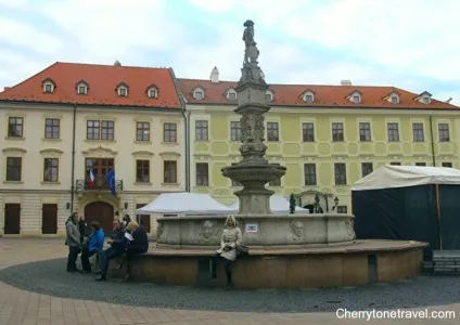 Відгук що подивитися в Братиславі за один, cherry tone travel (один) Відгук що подивитися в Братиславі за один, cherry tone travel