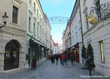 Відгук що подивитися в Братиславі за один, cherry tone travel (один) Відгук що подивитися в Братиславі за один, cherry tone travel