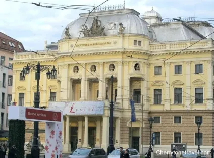 Відгук що подивитися в Братиславі за один, cherry tone travel (подивитися) Відгук що подивитися в Братиславі за один, cherry tone travel