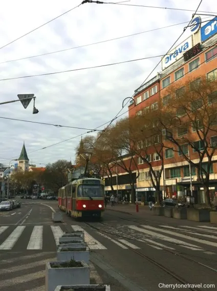Відгук що подивитися в Братиславі за один, cherry tone travel (Братислава) Відгук що подивитися в Братиславі за один, cherry tone travel