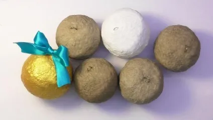 Пап'є-маше з лотків з коробок, як зробити вироби з осередків яєць, майстер клас, рецепт (лотків) Пап'є-маше з лотків з коробок, як зробити вироби з осередків яєць, майстер клас, рецепт