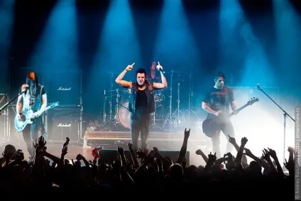 Papa roach задали нову висоту клубним концертам (фотограф) Papa roach задали нову висоту клубним концертам