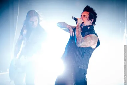 Papa roach задали нову висоту клубним концертам (франція) Papa roach задали нову висоту клубним концертам