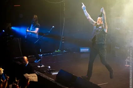 Papa roach задали нову висоту клубним концертам (італія) Papa roach задали нову висоту клубним концертам